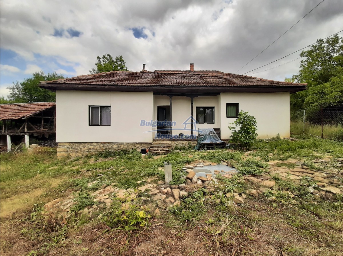 Foto 2 von 12 — Renovated Rural Bulgarian house for sale 10 km from Mezdra