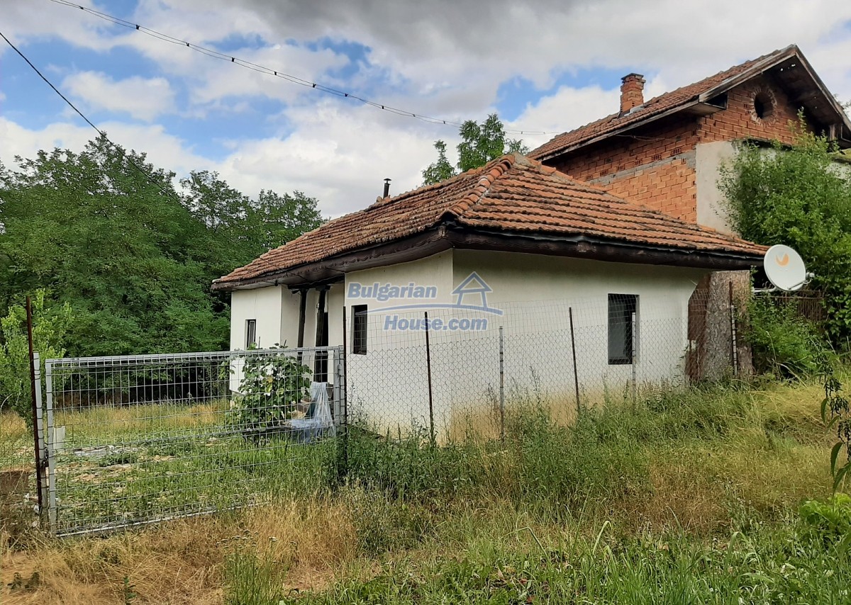 Foto 7 von 12 — Renovated Rural Bulgarian house for sale 10 km from Mezdra