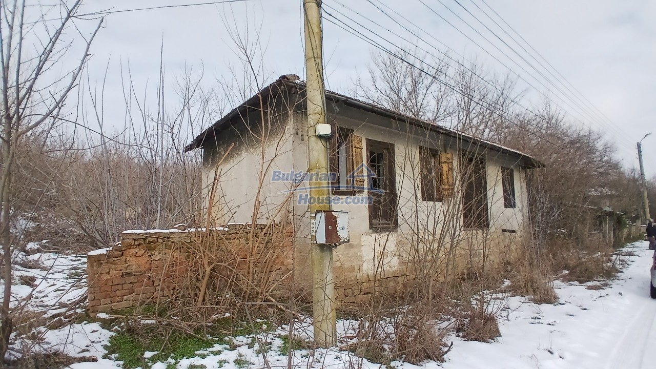 Foto 4 von 12 — CHEAP cheap Bulgarian property for sale 14km from Danube