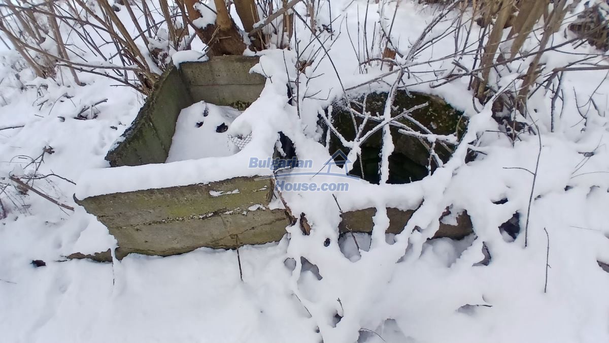 Foto 3 von 12 — CHEAP cheap Bulgarian property for sale 14km from Danube