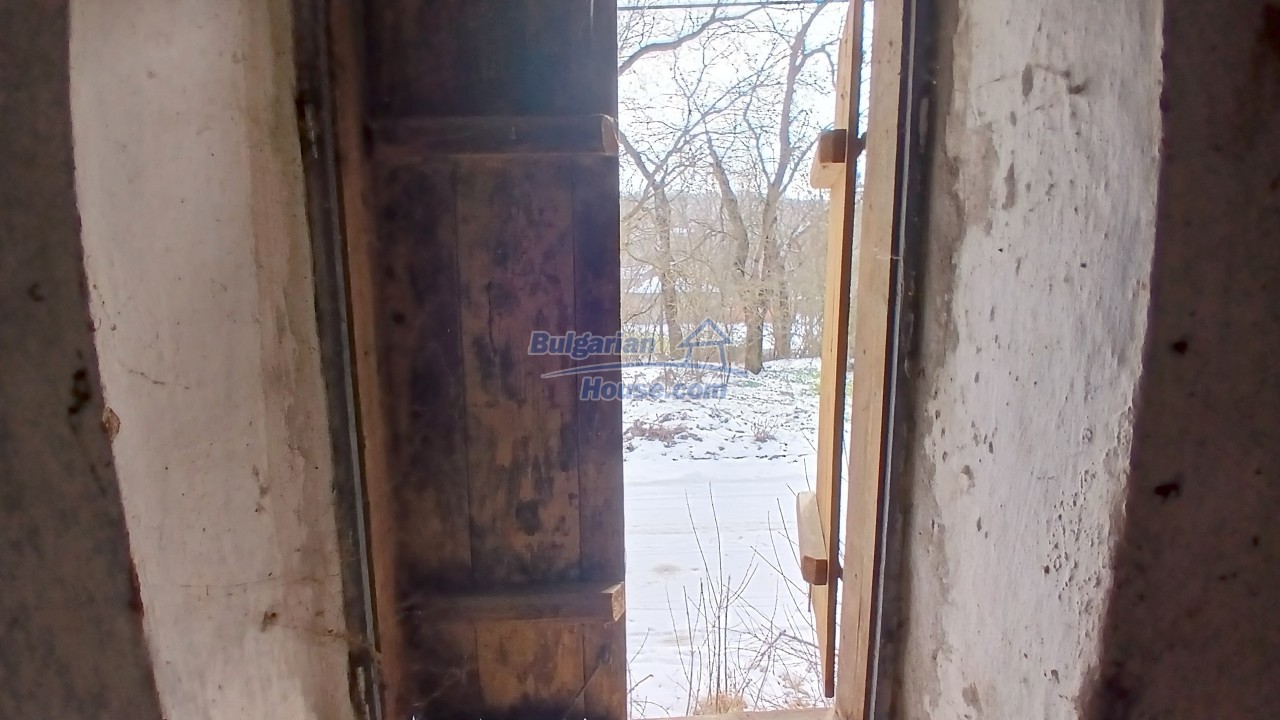 Foto 11 von 12 — CHEAP cheap Bulgarian property for sale 14km from Danube