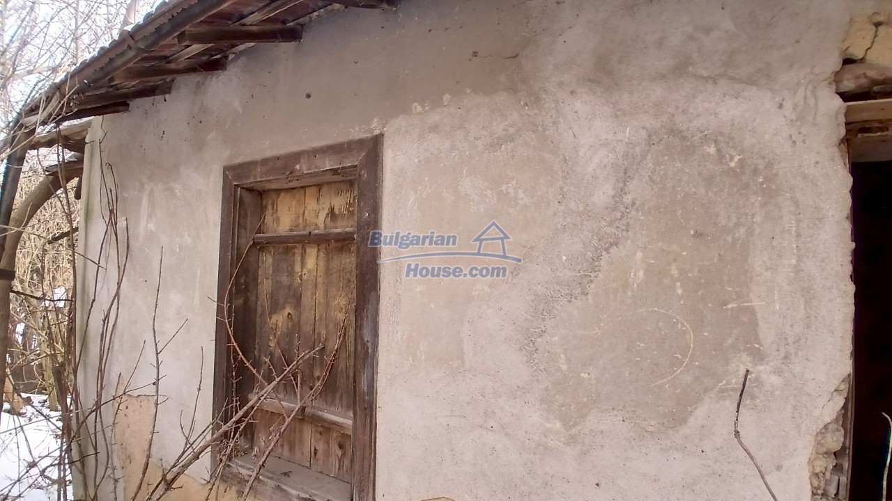 Foto 7 von 12 — CHEAP cheap Bulgarian property for sale 14km from Danube
