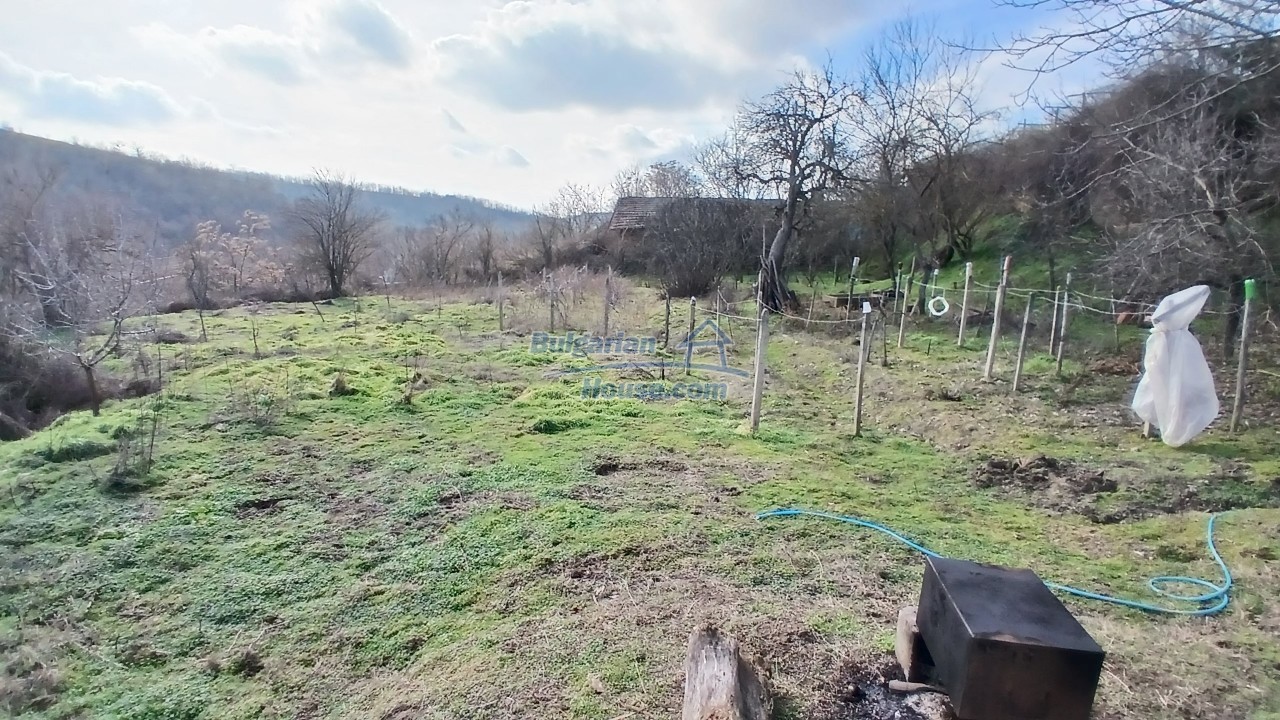 Foto 5 von 12 — Rural property with big garden, nice views 14km to Danube river
