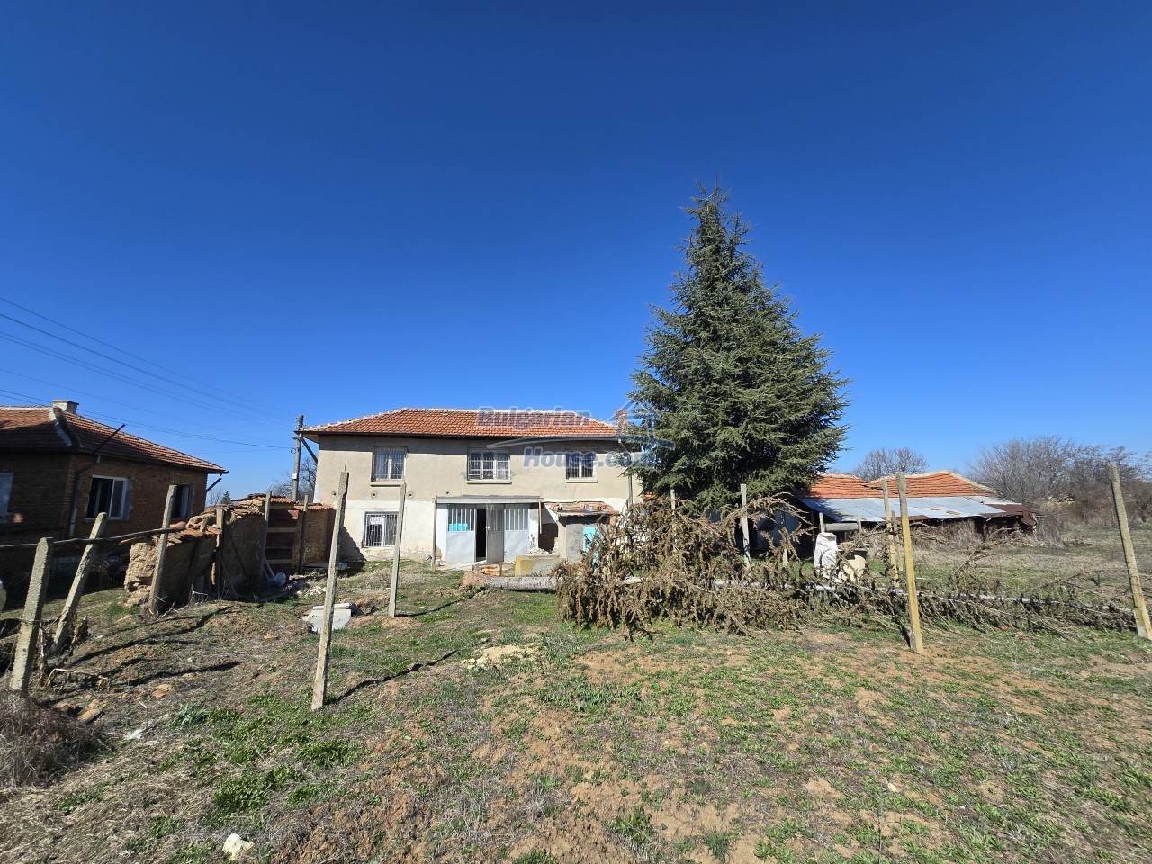 Foto 3 von 12 — Good investment home for sale between Plovdiv and Stara Zagora