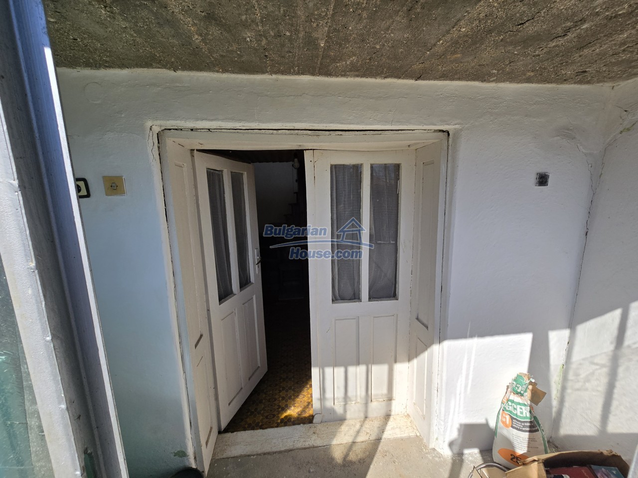 Foto 9 von 12 — Good investment home for sale between Plovdiv and Stara Zagora