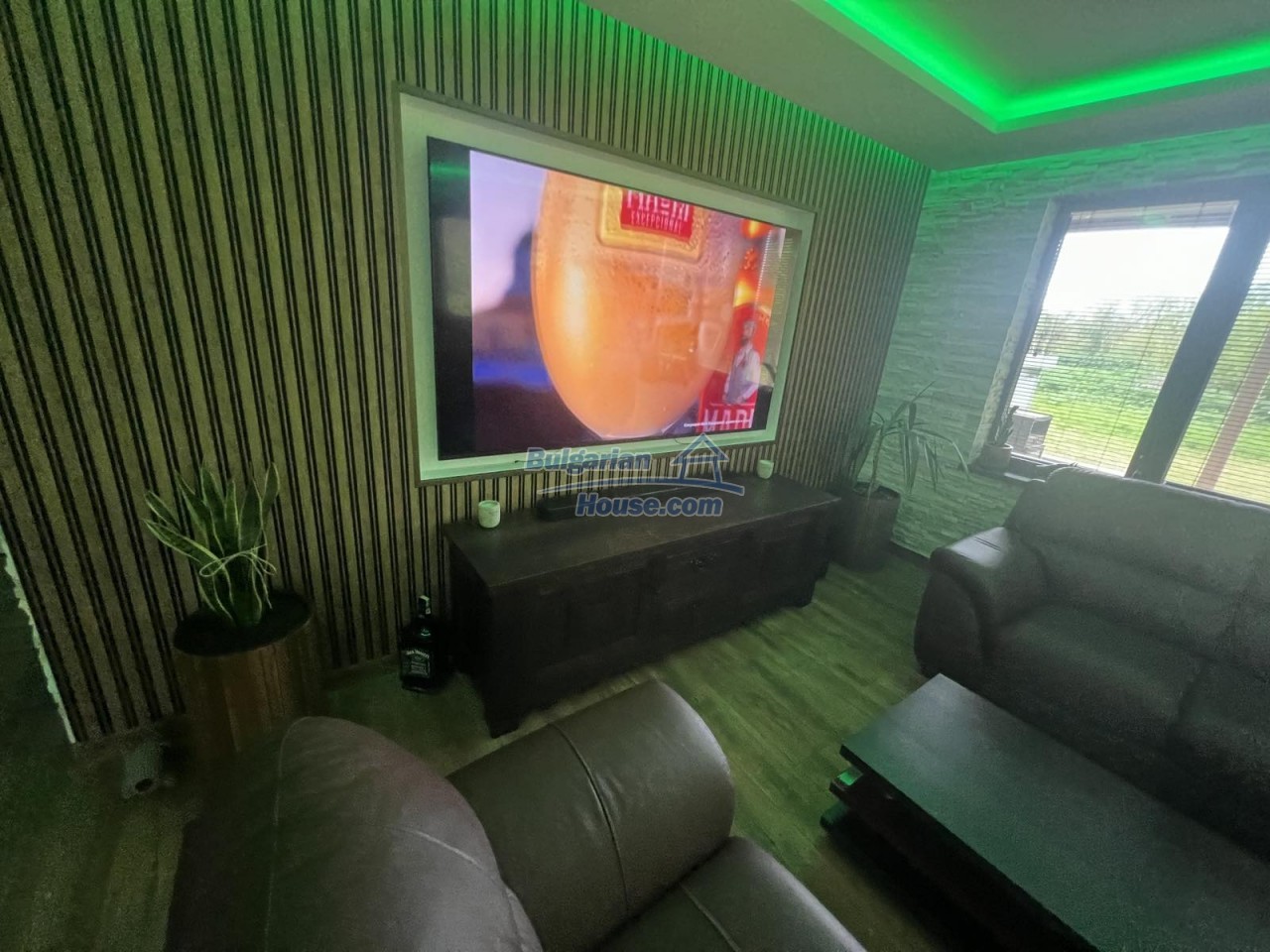 Foto 2 von 12 — Exclusive Luxury Stone Villa Near the Black Sea