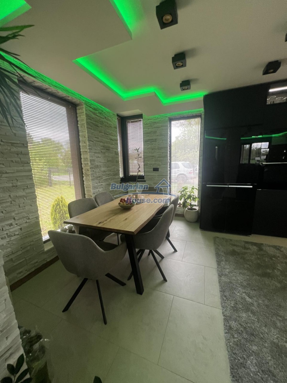 Foto 7 von 12 — Exclusive Luxury Stone Villa Near the Black Sea