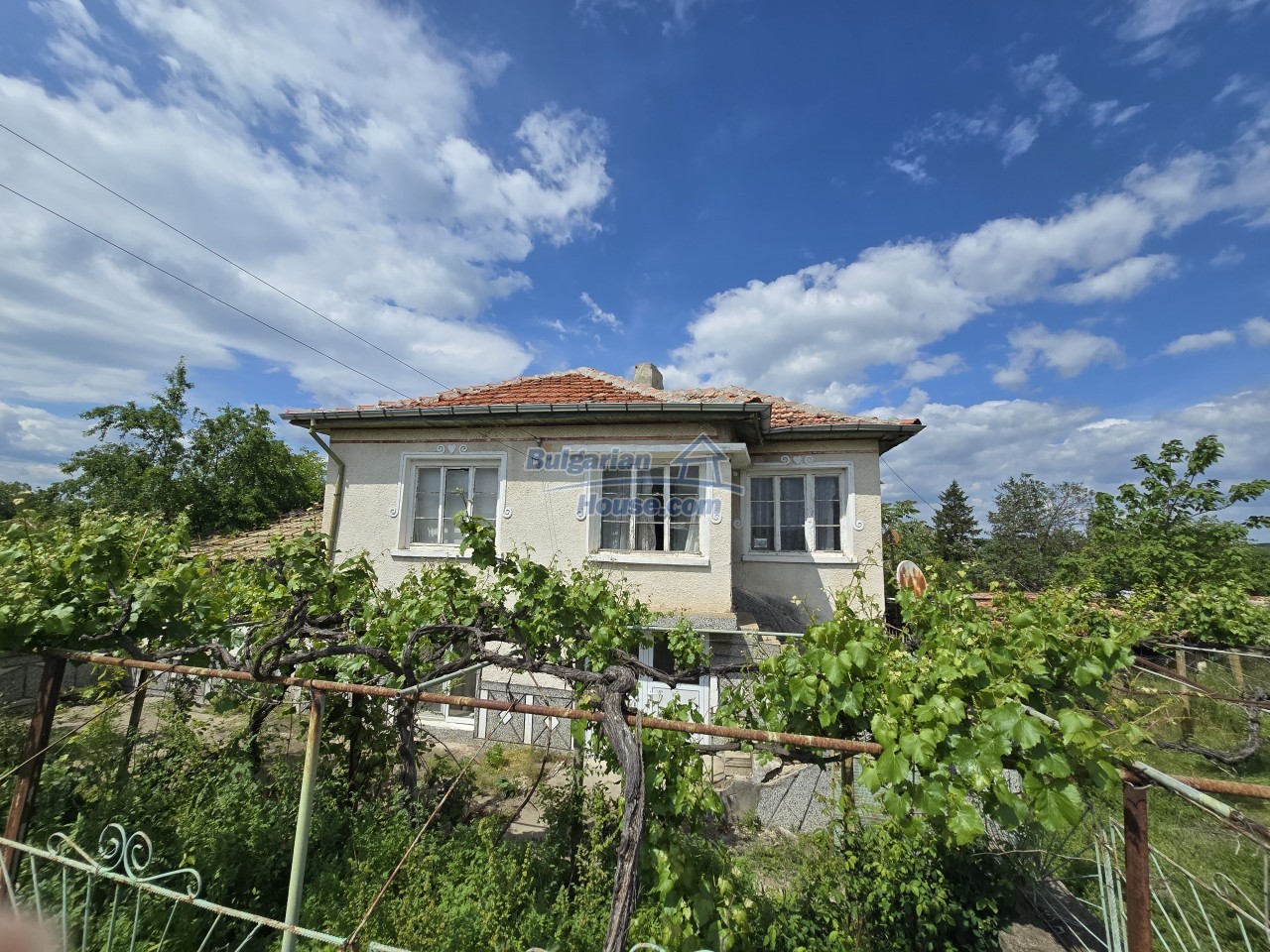 Foto 2 von 12 — House in good habitable condition only 30km from Stara Zagora