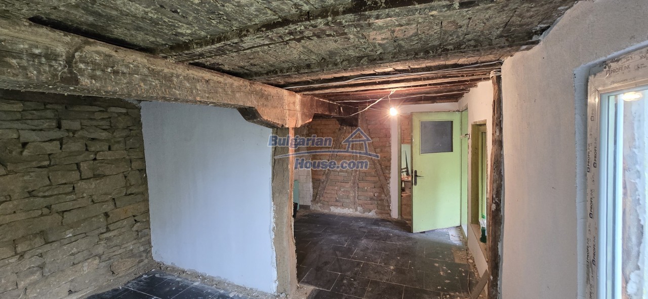 Foto 9 von 12 — Mountain cheap Bulgarian House in Debnevo - Lovech region
