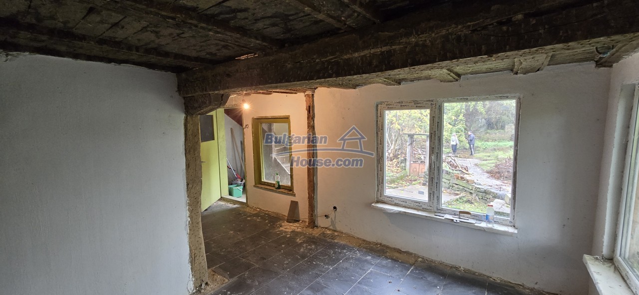 Foto 12 von 12 — Mountain cheap Bulgarian House in Debnevo - Lovech region