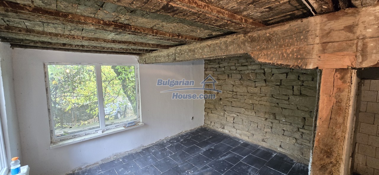 Foto 8 von 12 — Mountain cheap Bulgarian House in Debnevo - Lovech region