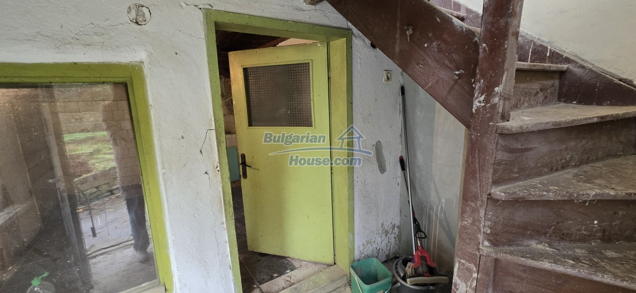 Foto 5 von 12 — Mountain cheap Bulgarian House in Debnevo - Lovech region