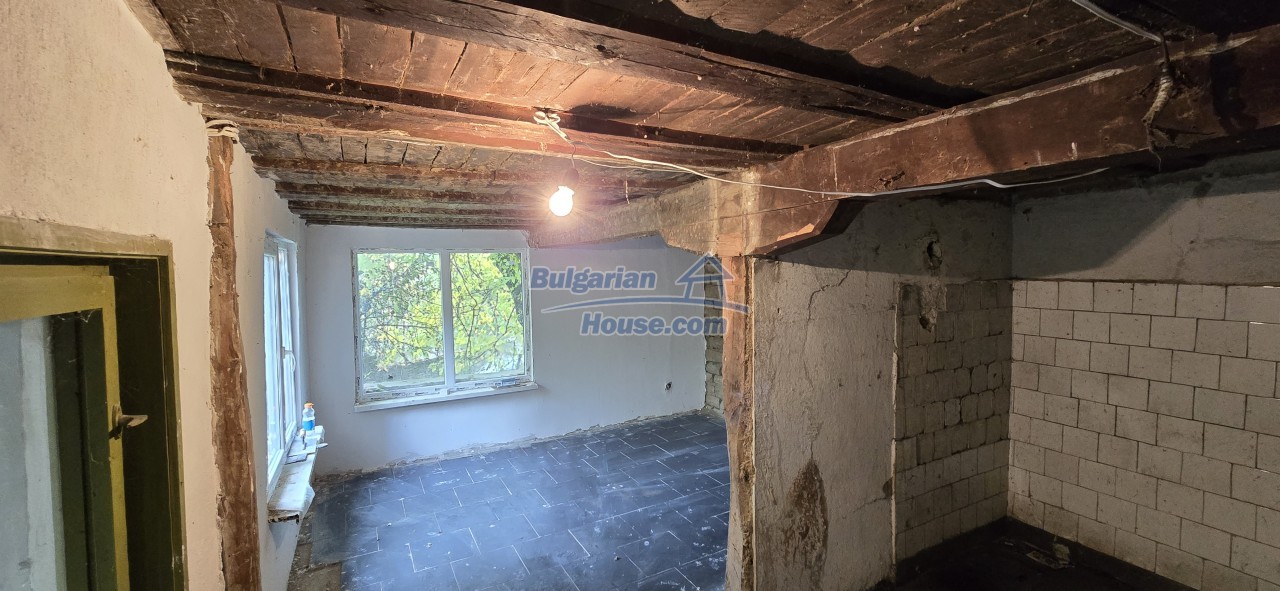 Foto 7 von 12 — Mountain cheap Bulgarian House in Debnevo - Lovech region