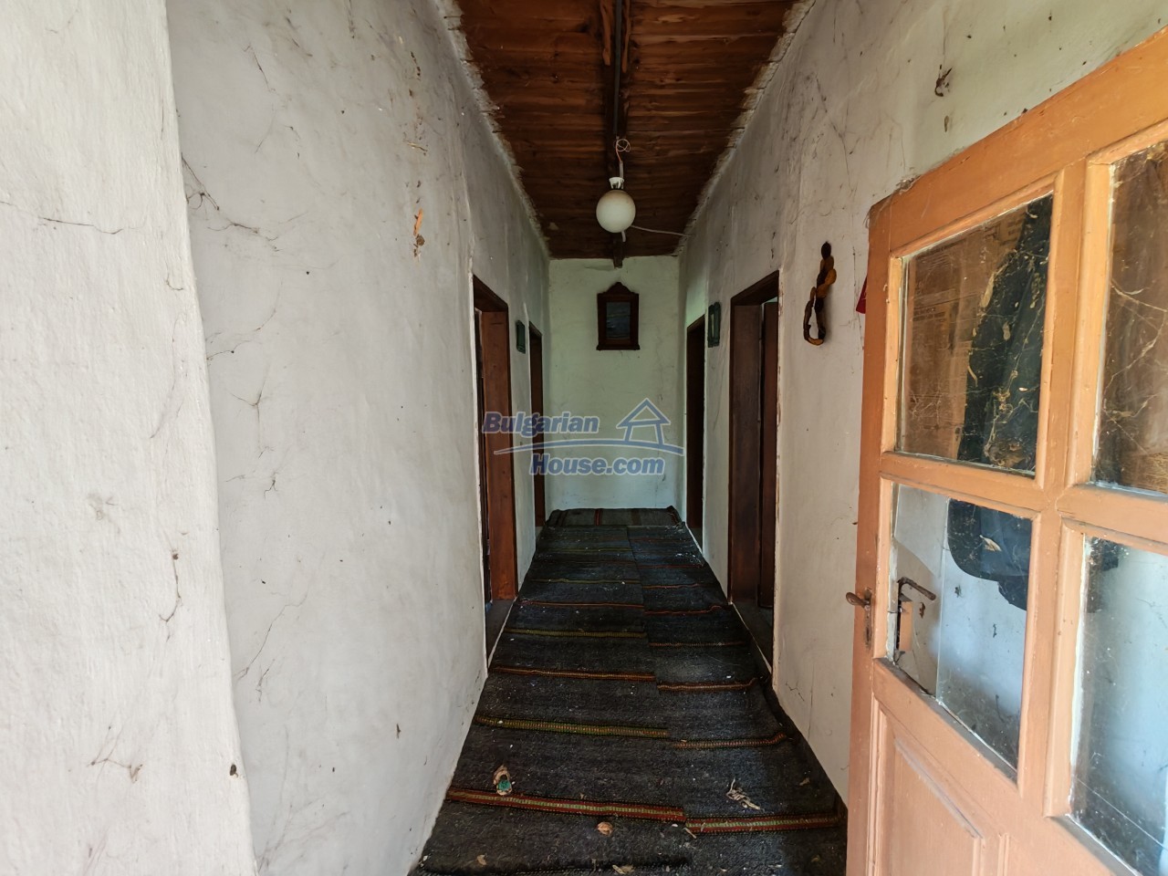 Foto 4 von 12 — Traditional Bulgarian house for sale in Tatari, Pleven region