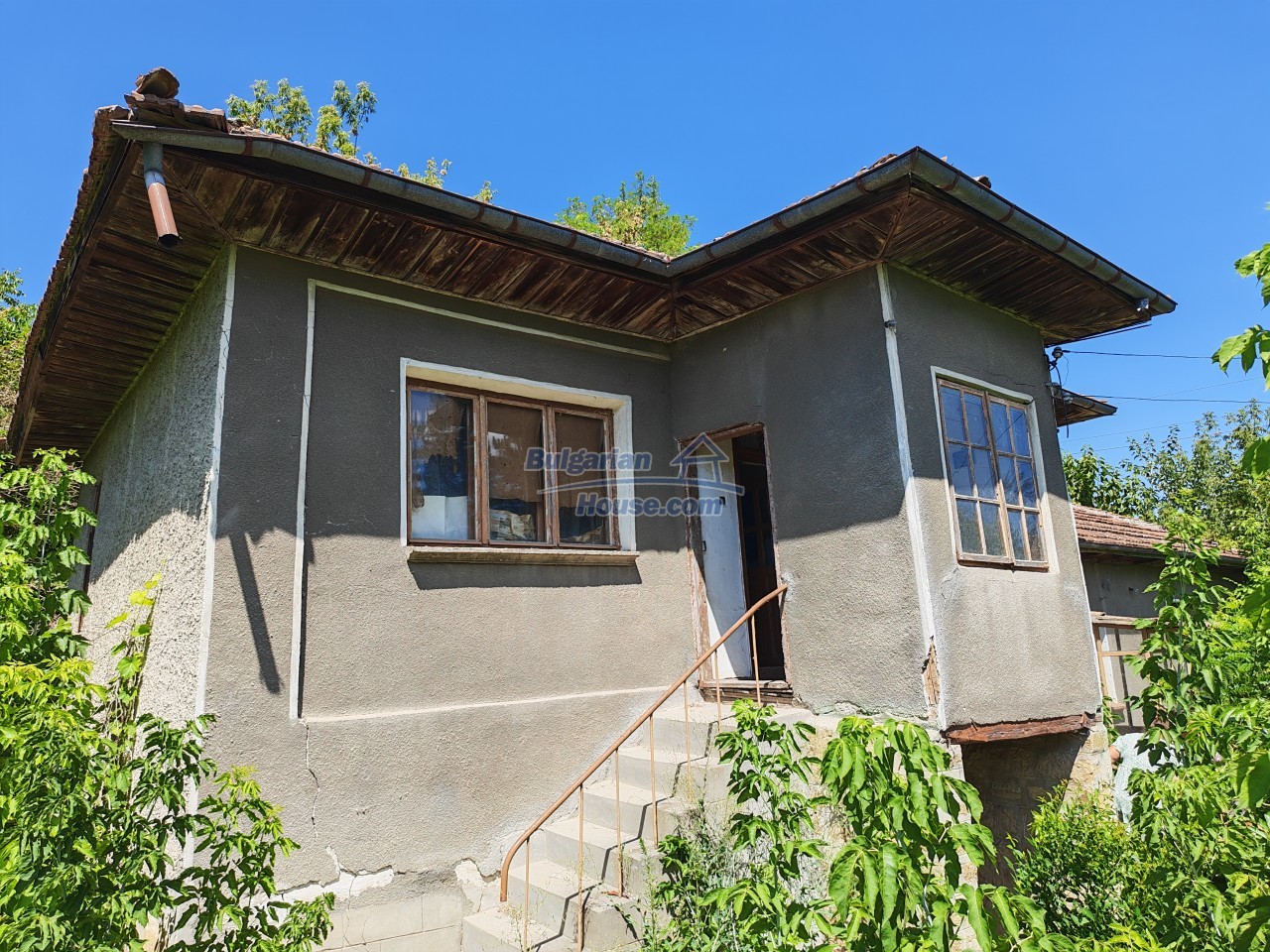 Foto 2 von 12 — Traditional Bulgarian house for sale in Tatari, Pleven region