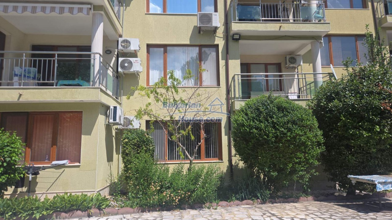 Foto 1 von 11 — Furnished 2-room apartment in White Lagoon, 300 m from the beach