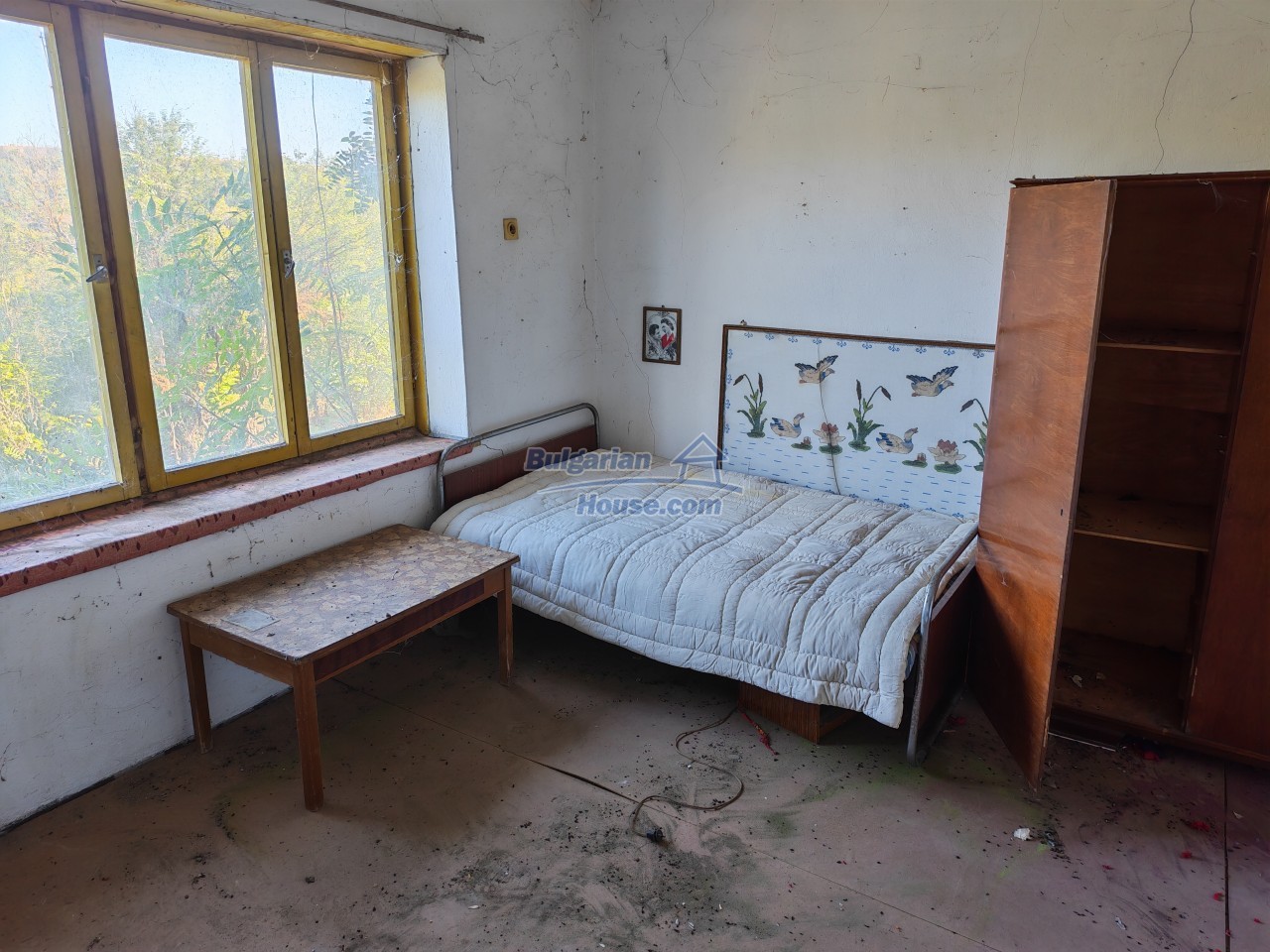 Foto 3 von 12 — Rural Bulgarian house with 5 bedrooms, bathroom, big garden