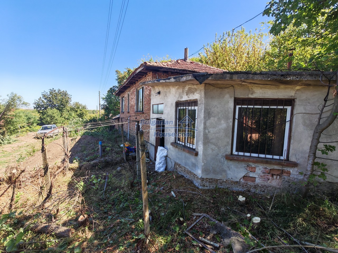 Foto 11 von 12 — Rural Bulgarian house with 5 bedrooms, bathroom, big garden