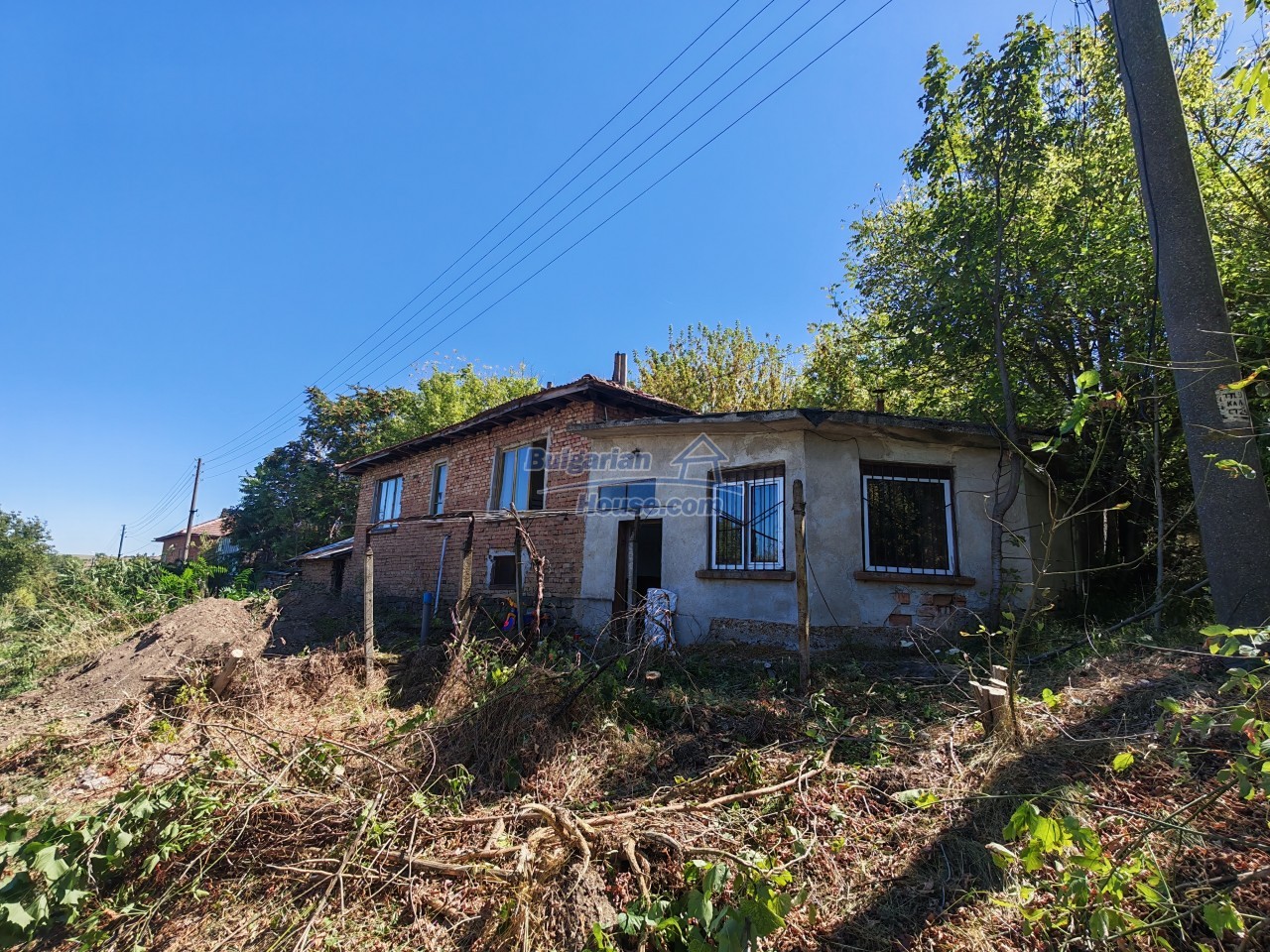 Foto 4 von 12 — Rural Bulgarian house with 5 bedrooms, bathroom, big garden
