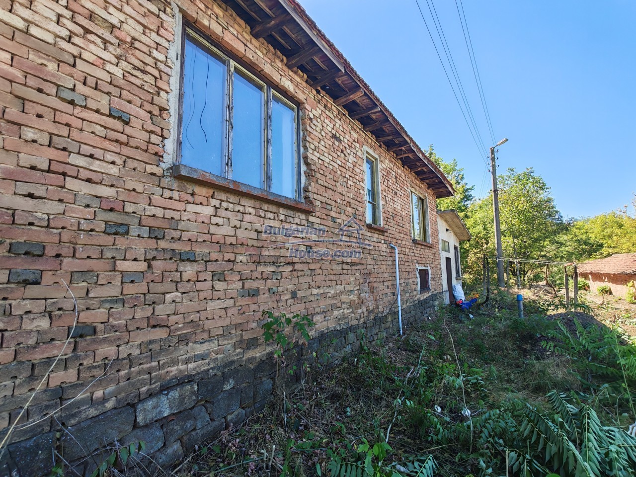 Foto 9 von 12 — Rural Bulgarian house with 5 bedrooms, bathroom, big garden