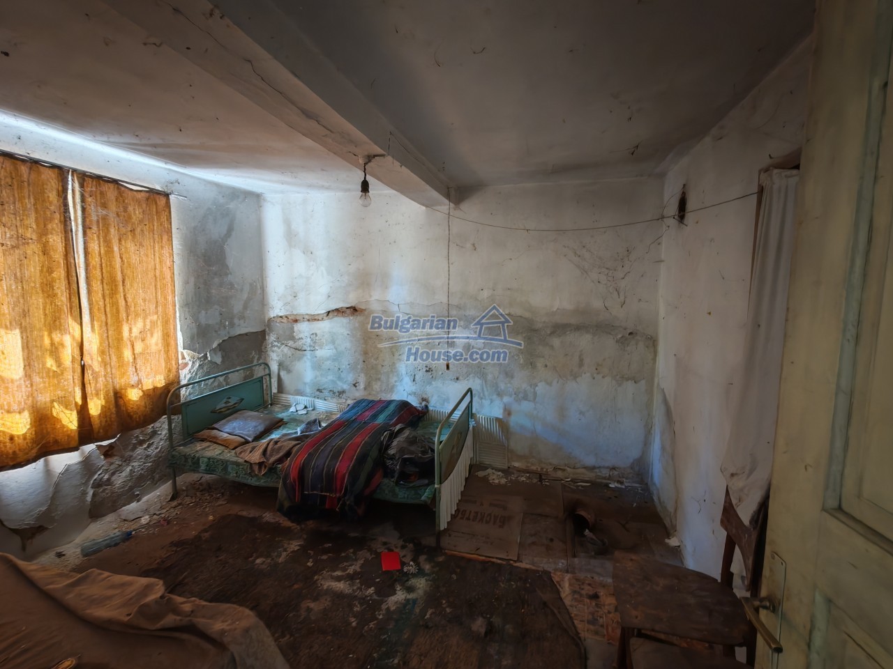 Foto 9 von 12 — Cheap Rural Bulgarian House for renovation 20km from Danube