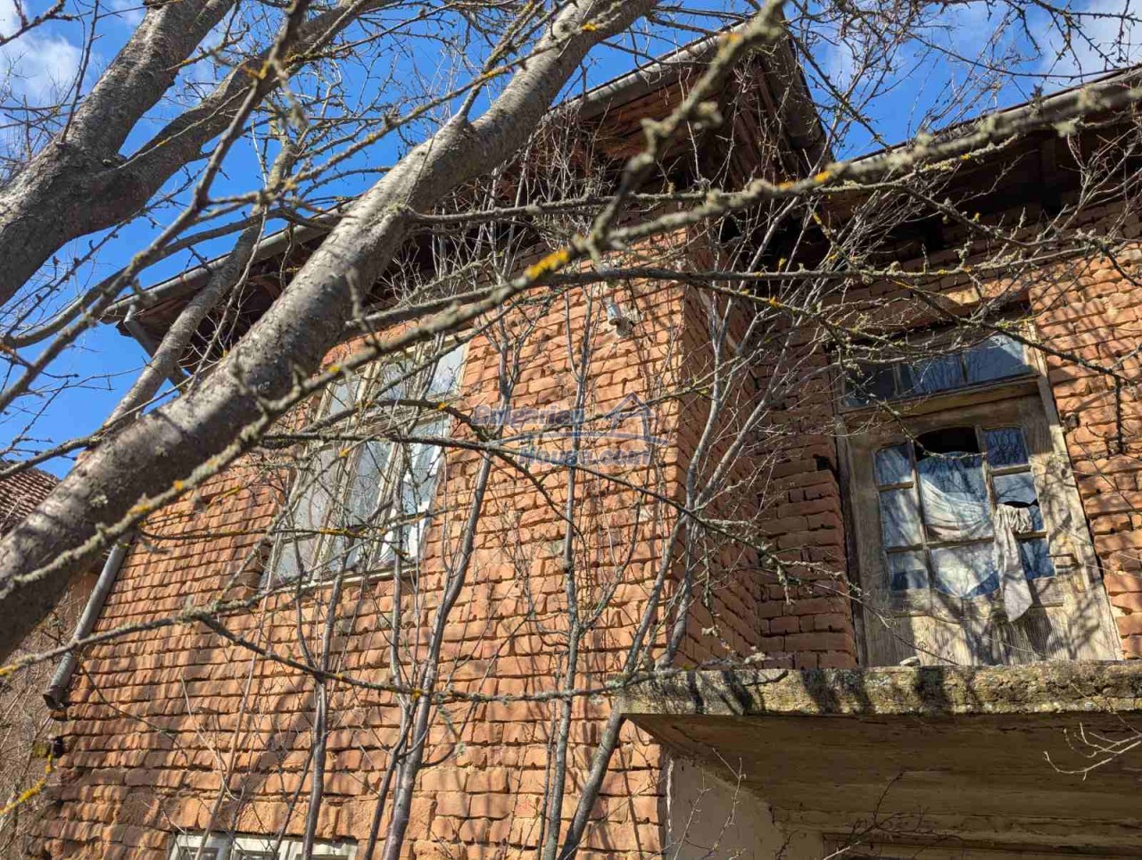 Foto 3 von 12 — Cheap Rural Bulgarian House for renovation 20km from Danube