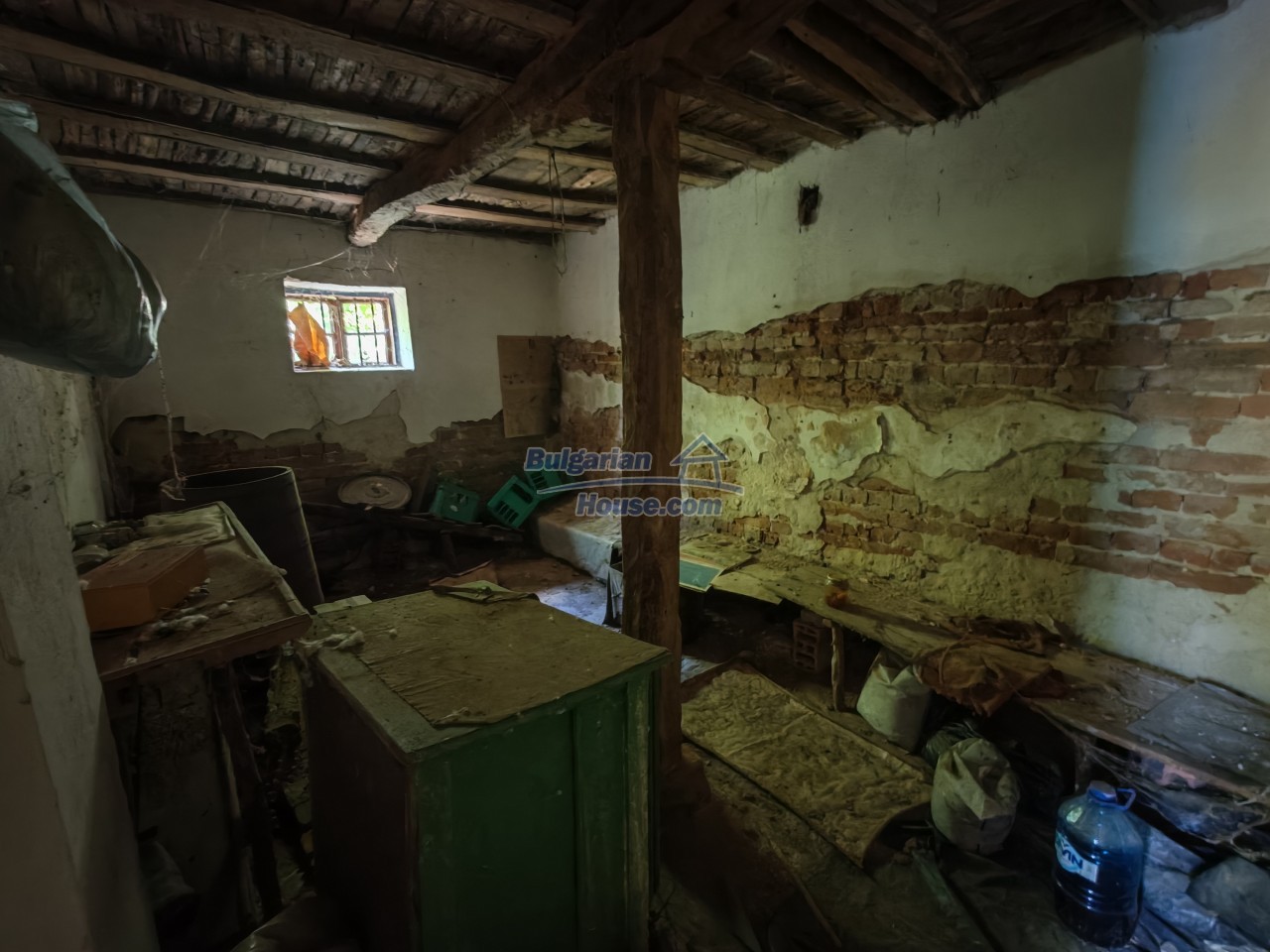 Foto 11 von 12 — Cheap Rural Bulgarian House for renovation 20km from Danube