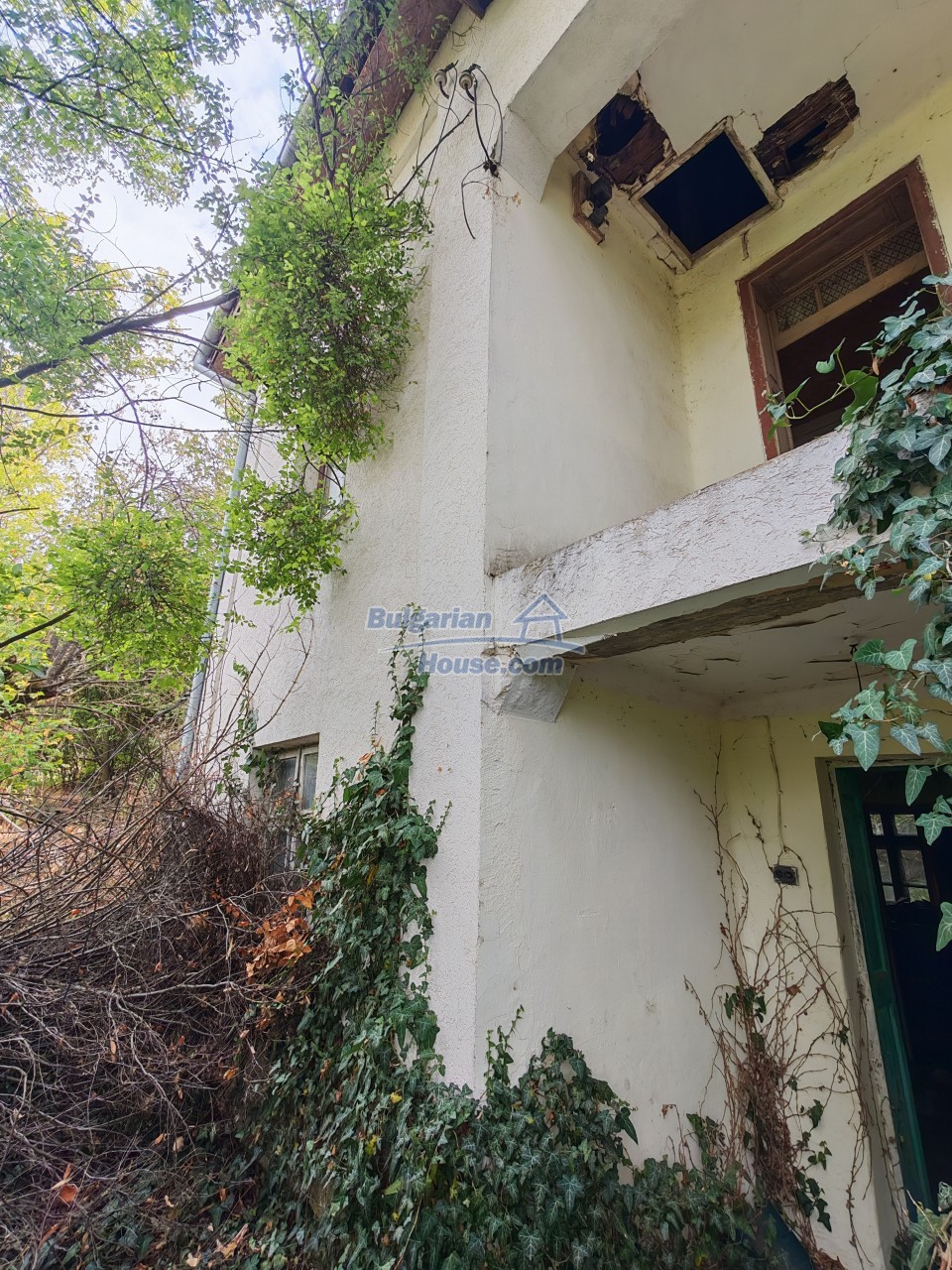 Foto 4 von 12 — Solid Bulgarian property 5km from Osam river Pleven region