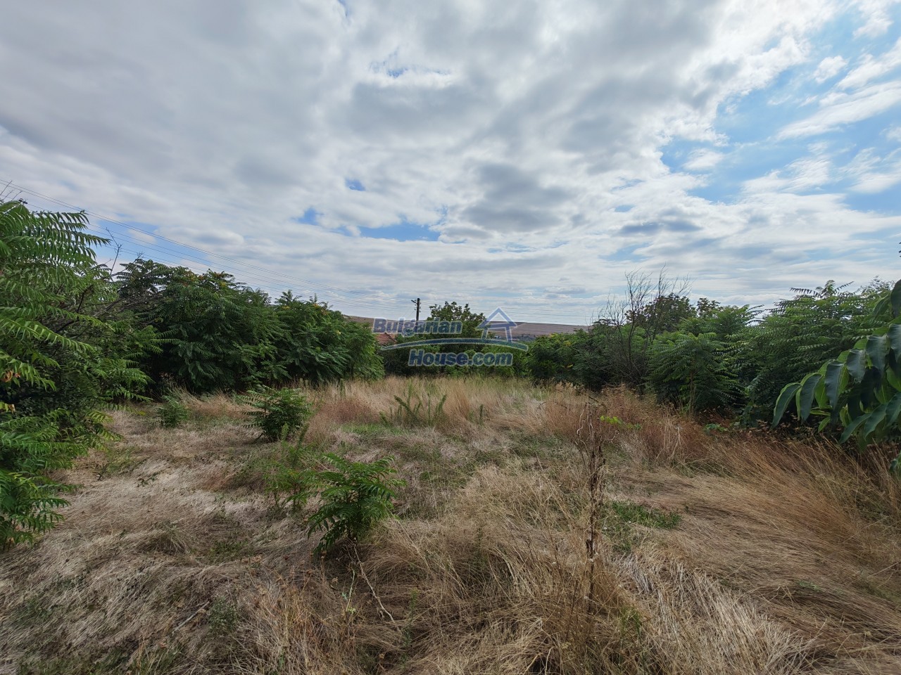 Foto 6 von 12 — Cheap House for renovation with 3000sq.m land and nice views