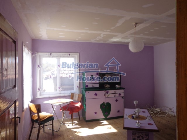 Foto 11 von 12 — Cheap Bulgarian partly renovated property 15km from Elhovo