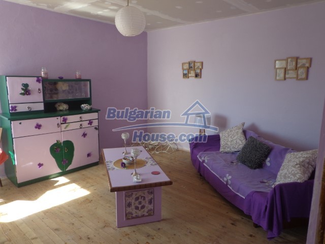 Foto 10 von 12 — Cheap Bulgarian partly renovated property 15km from Elhovo