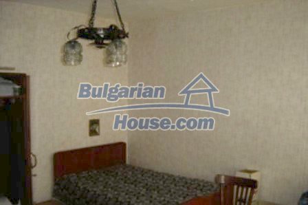 Foto 3 von 6 — DISCOUNTED Rural brick bulgarian house for sale