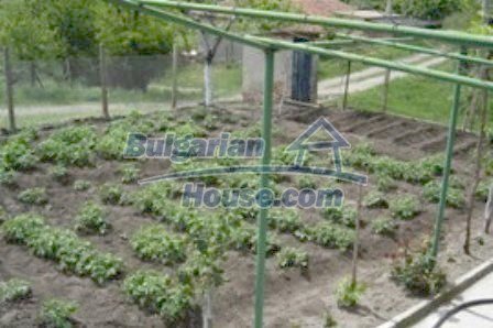 Foto 5 von 6 — DISCOUNTED Rural brick bulgarian house for sale