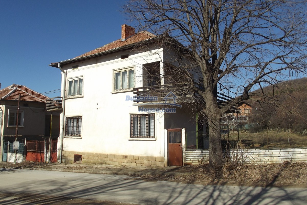 Foto 5 von 12 — Four bedroom Bulgarian house for sale in Vratsa region