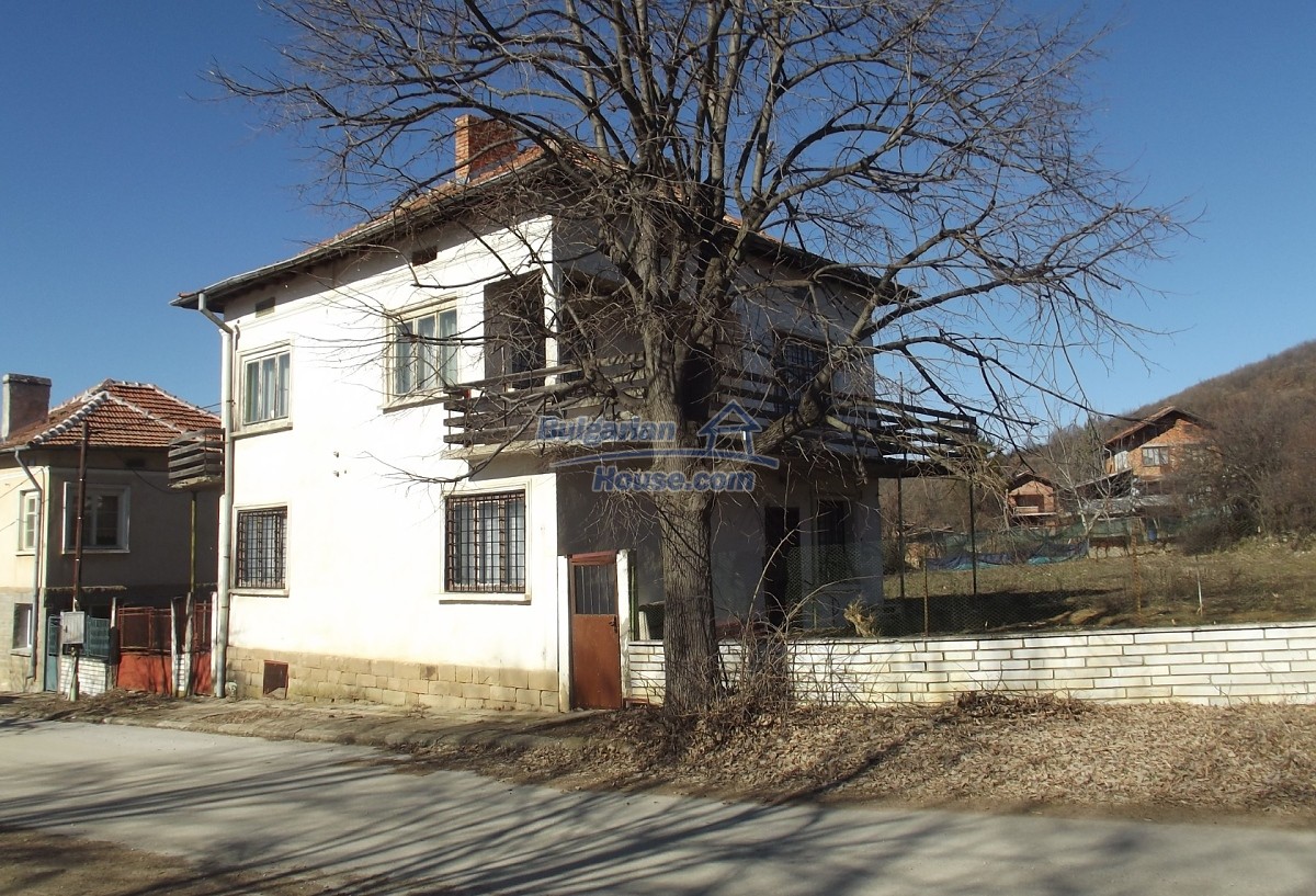 Foto 6 von 12 — Four bedroom Bulgarian house for sale in Vratsa region