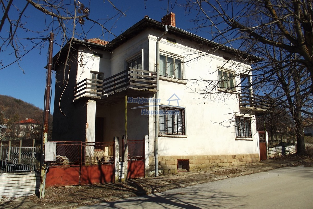 Foto 10 von 12 — Four bedroom Bulgarian house for sale in Vratsa region