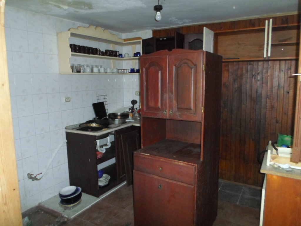 Foto 4 von 10 — ПОЗЕМЛЕН ИМОТ и СГРАДА в гр. МАЛКО ТЪРНОВО, ул. „ИЗГРЕВ“ № 6