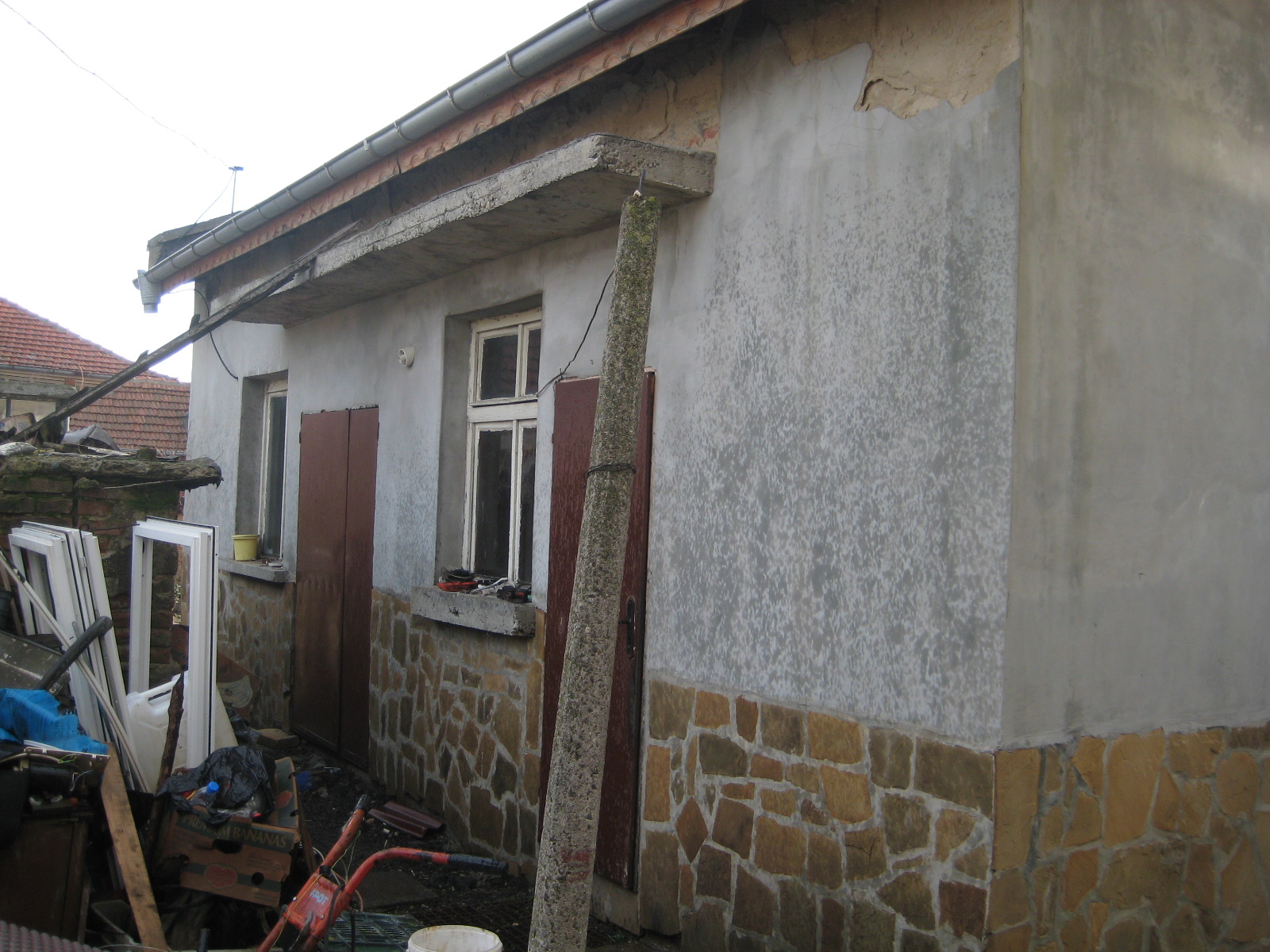 Foto 1 von 11 — 118/765 кв.м. ид.ч. от ДВОРНО МЯСТО и ФУРНА ЗА ХЛЯБ в гр. СУНГУРЛАРЕ, обл. БУРГАС
