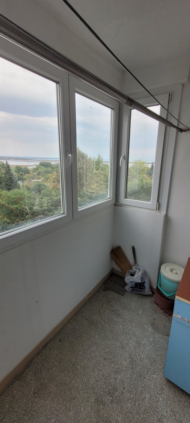 Foto 8 von 17 — АПАРТАМЕНТ в гр. БУРГАС, ж.к. „ЗОРНИЦА“ бл. 42, ет. 6, ап. 31