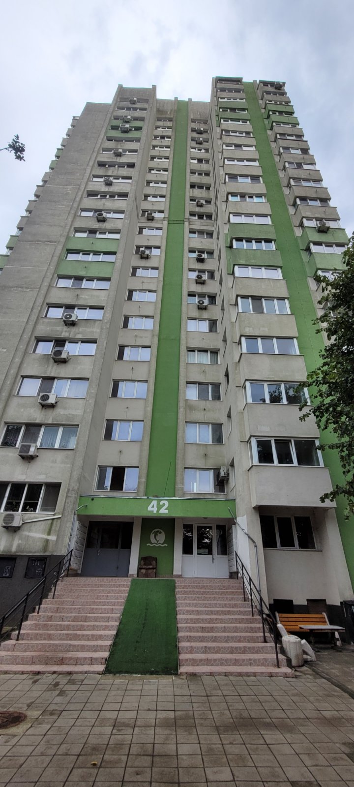 Foto 1 von 17 — АПАРТАМЕНТ в гр. БУРГАС, ж.к. „ЗОРНИЦА“ бл. 42, ет. 6, ап. 31