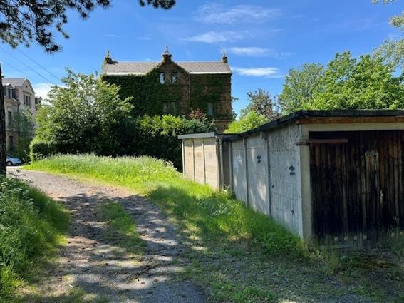 Foto 7 von 10 — Grundstück mit 11 Garagen (davon 10 im Fremdeigentum)