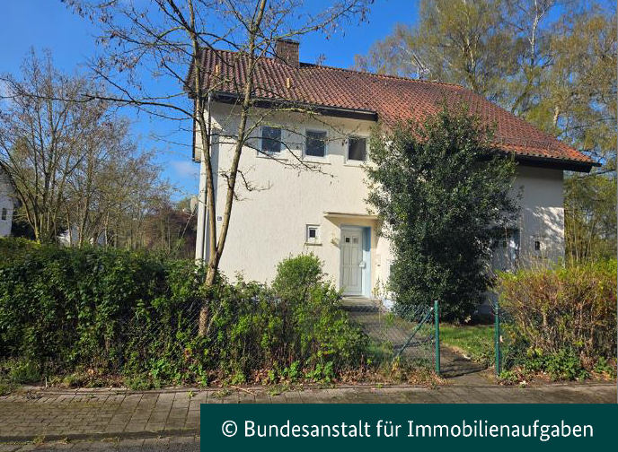 Foto 3 von 198 — Denkmalgeschützte Einfamilienhäuser in unmittelbarer Nähe zum Stadtpark von Gütersloh