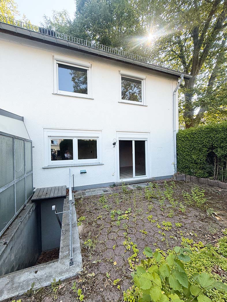 Foto 2 von 6 — Auktion - Einfamilienreihenendhaus in 58636 Iserlohn OT Wermingsen, Reidemeisterstraße 1