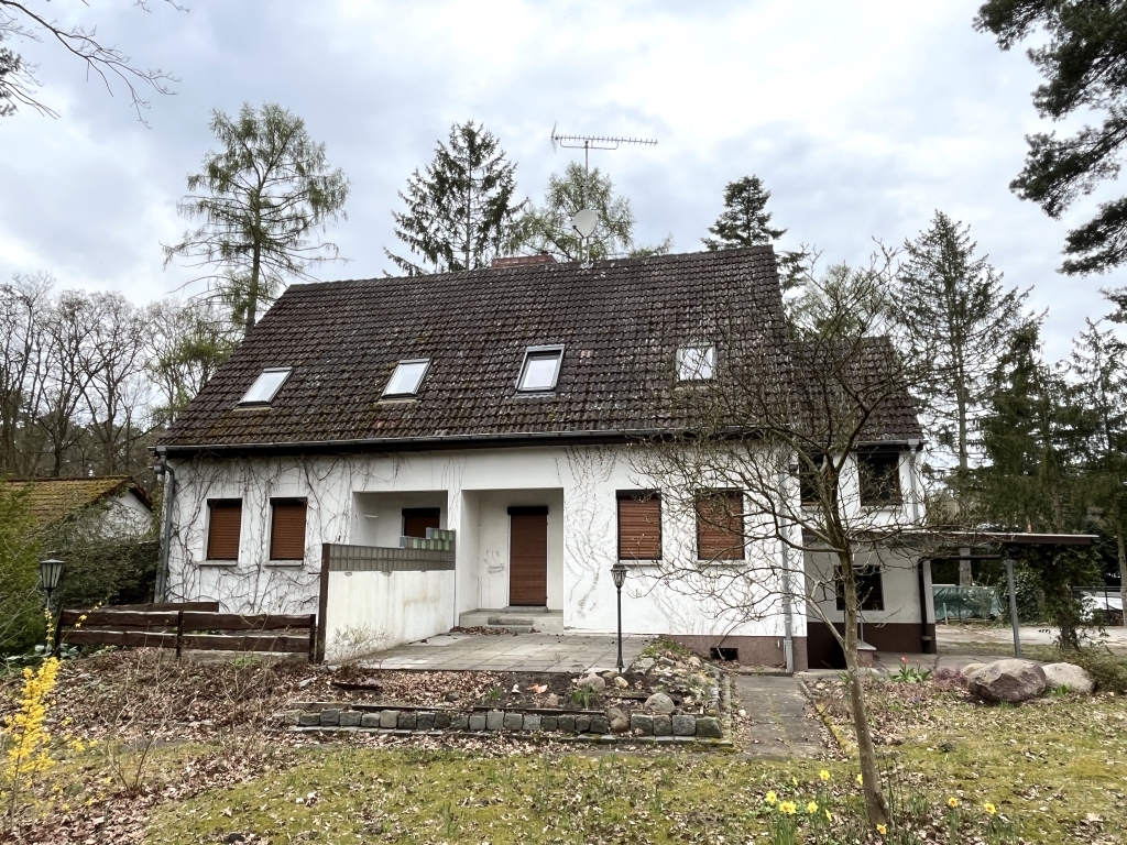 Foto 5 von 12 — Auktion - Schönes, leerstehendes Doppelhaus und attraktives Baugrundstück