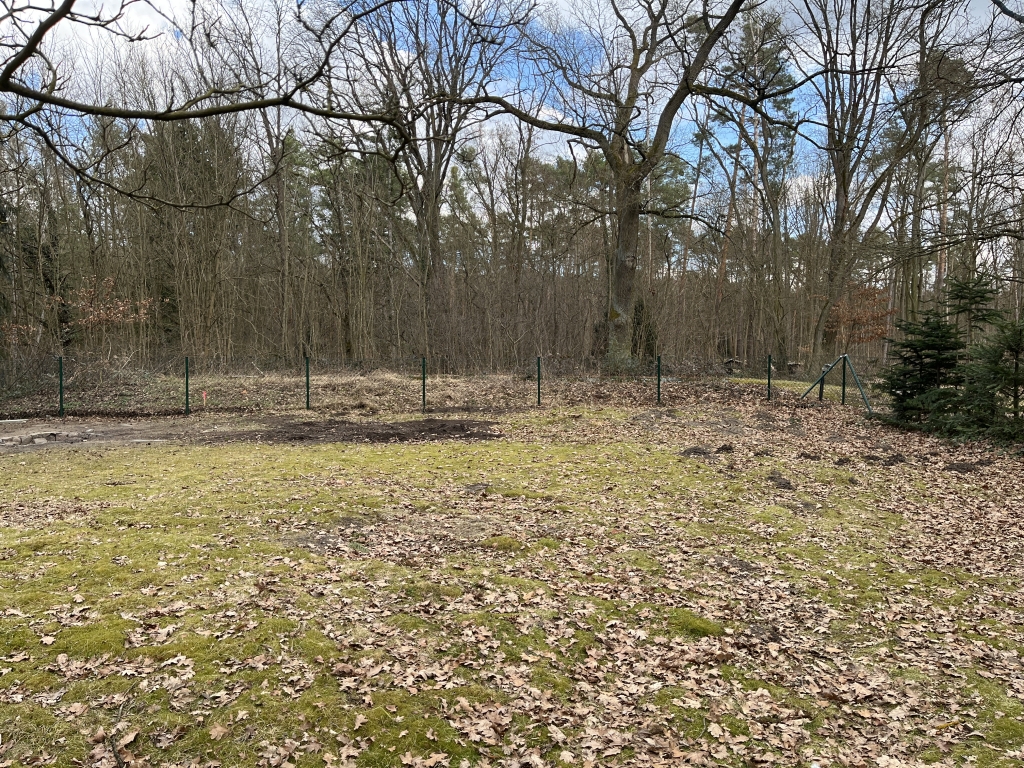 Foto 9 von 12 — Auktion - Schönes, leerstehendes Doppelhaus und attraktives Baugrundstück