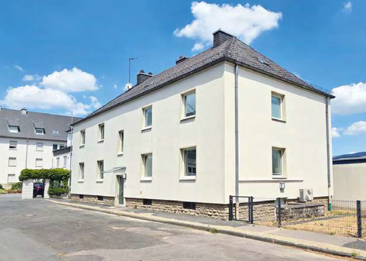 Foto 1 von 27 — AUKTION - Freistehendes ehem. Dienstgebäude in Bitburg