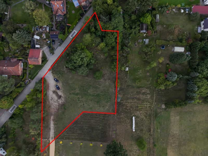 Foto 4 von 27 — Zwei Wohnbauflächen (Rohbauland) in guter Lage - für Bauträger geeignet -