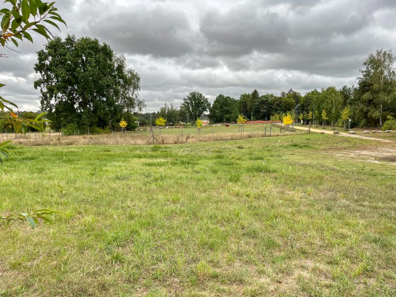 Foto 11 von 27 — Zwei Wohnbauflächen (Rohbauland) in guter Lage - für Bauträger geeignet -