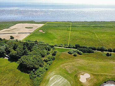 Foto 1 von 1 — Weidefläche am Wattenmeer und nahe des Golfplatzes