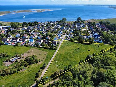 Foto 1 von 1 — Verpachtete Weide angrenzend an ein Wohngebiet